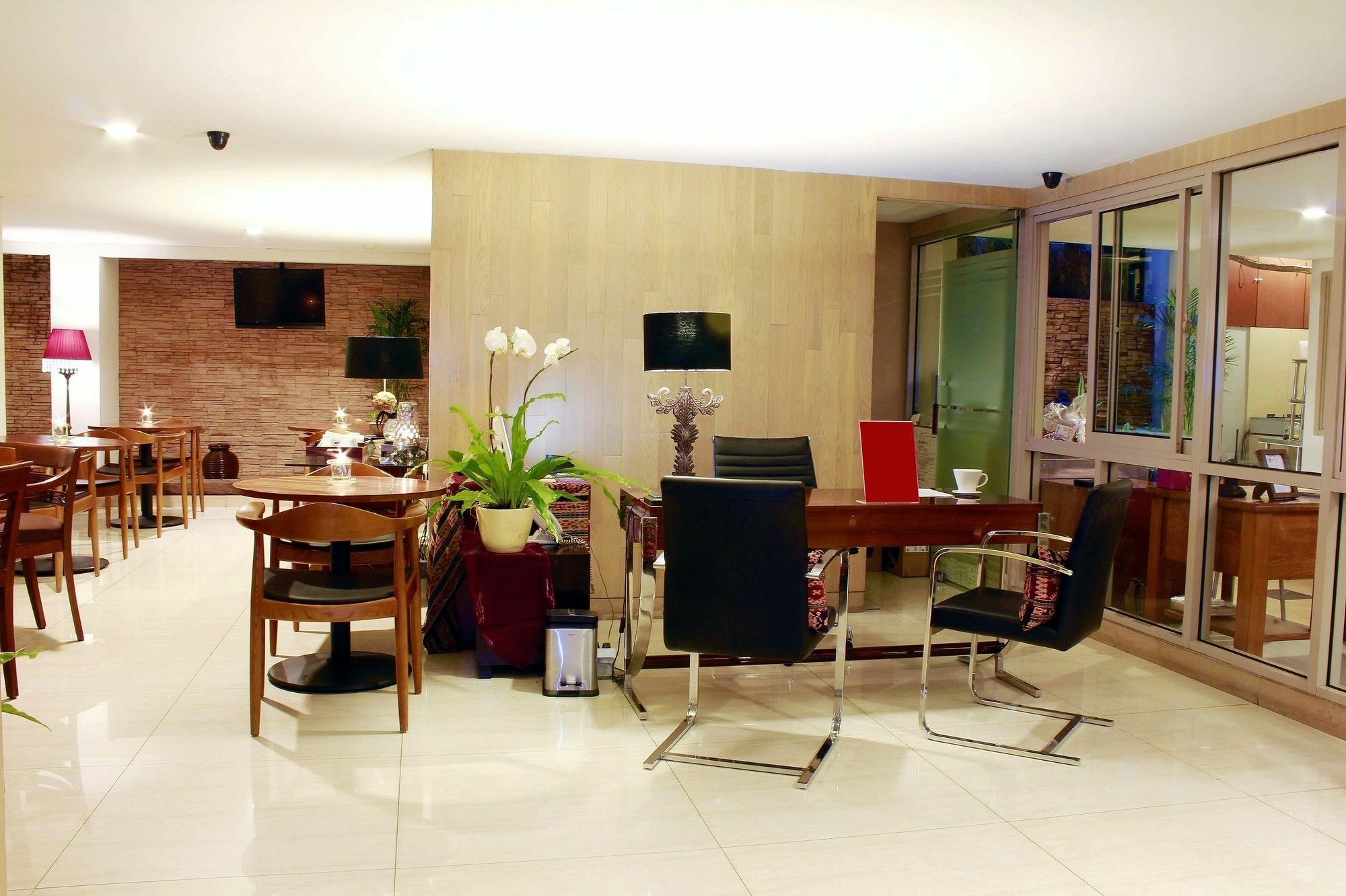 W Home Cikatomas Cakarta Dış mekan fotoğraf